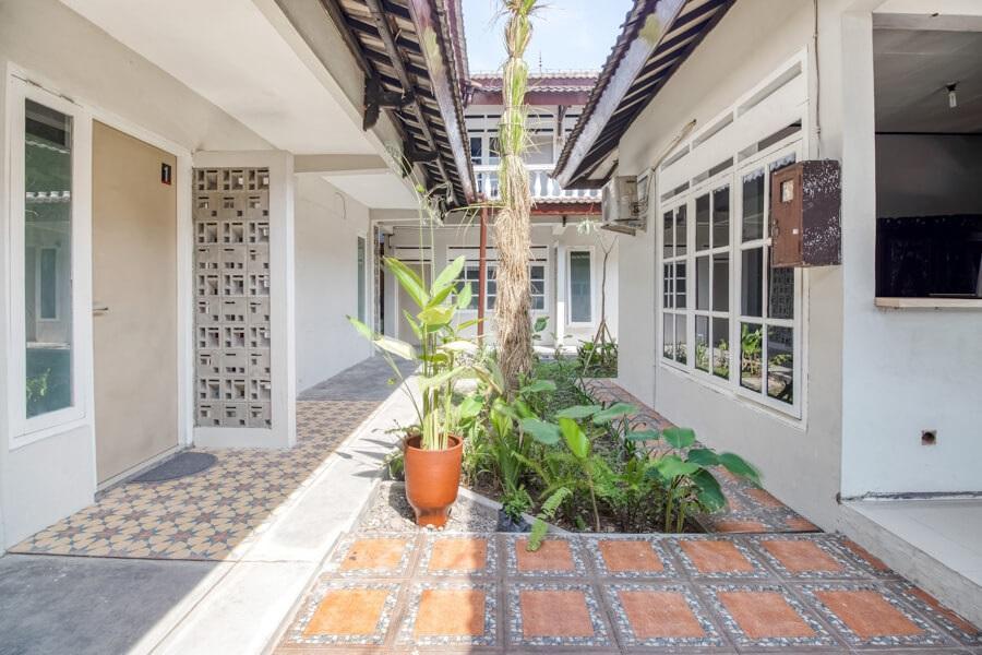 Hotel Reddoorz Near Malioboro Tugu Station Jogja Yogyakarta Esterno foto