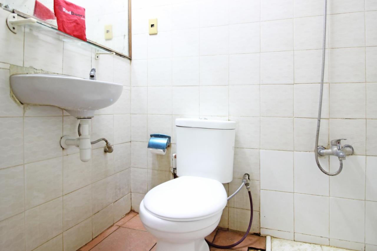 Hotel Reddoorz Near Malioboro Tugu Station Jogja Yogyakarta Esterno foto